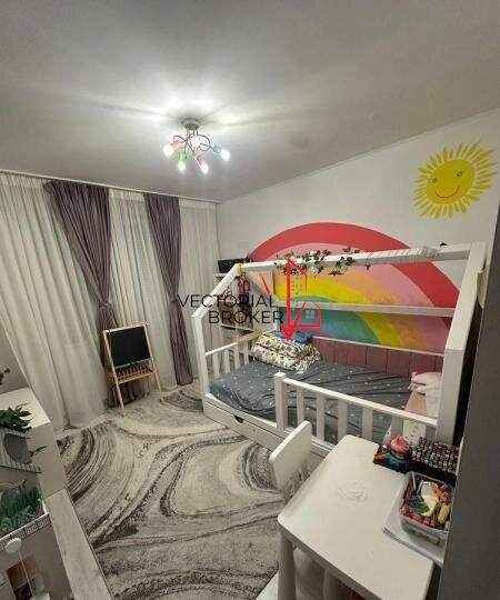 Basarabia Diham 3 camere. et.7, bl.1983, renovat, mobilat, centrala,
